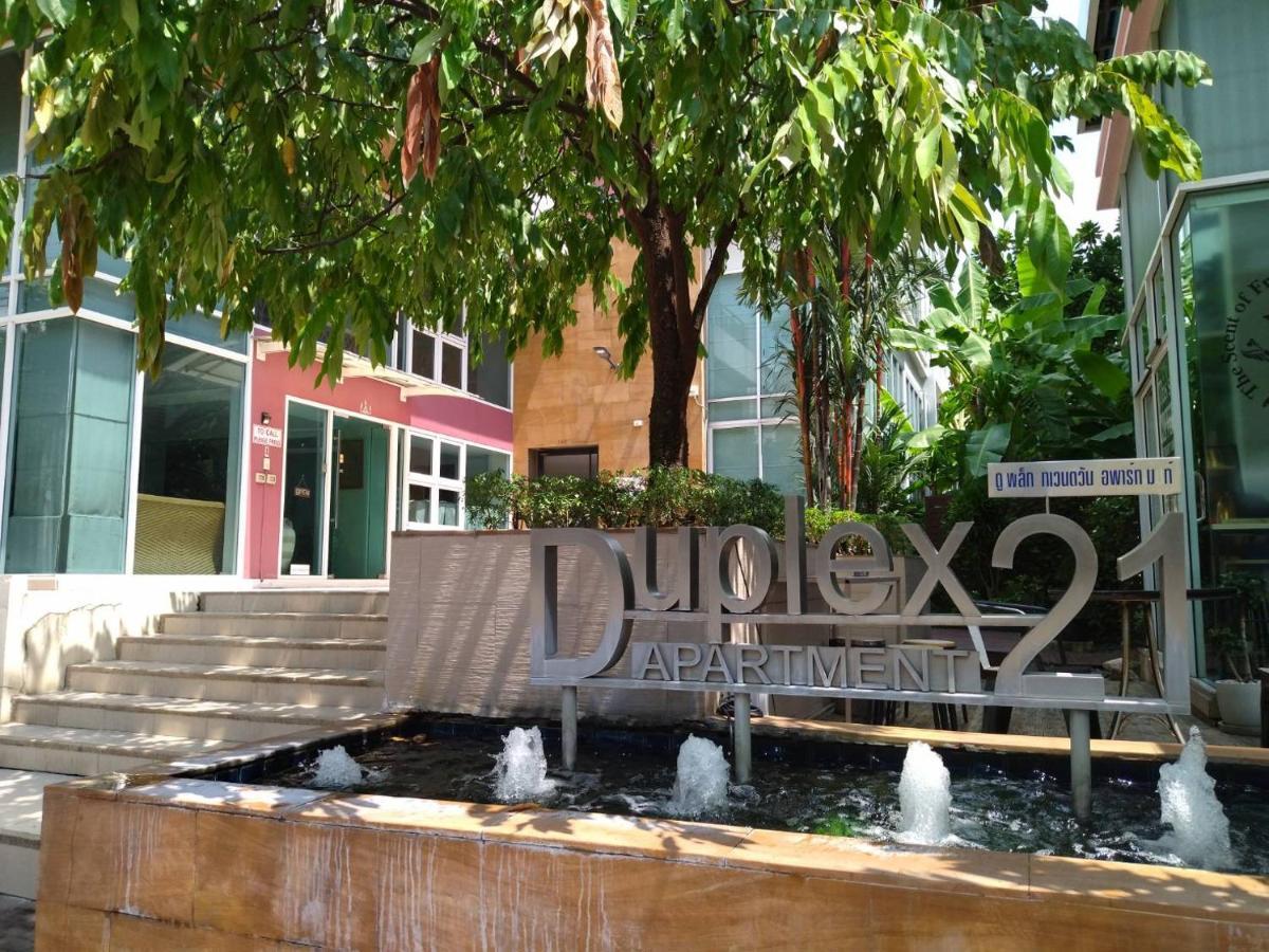 Duplex 21 Apartment Bangkok Esterno foto